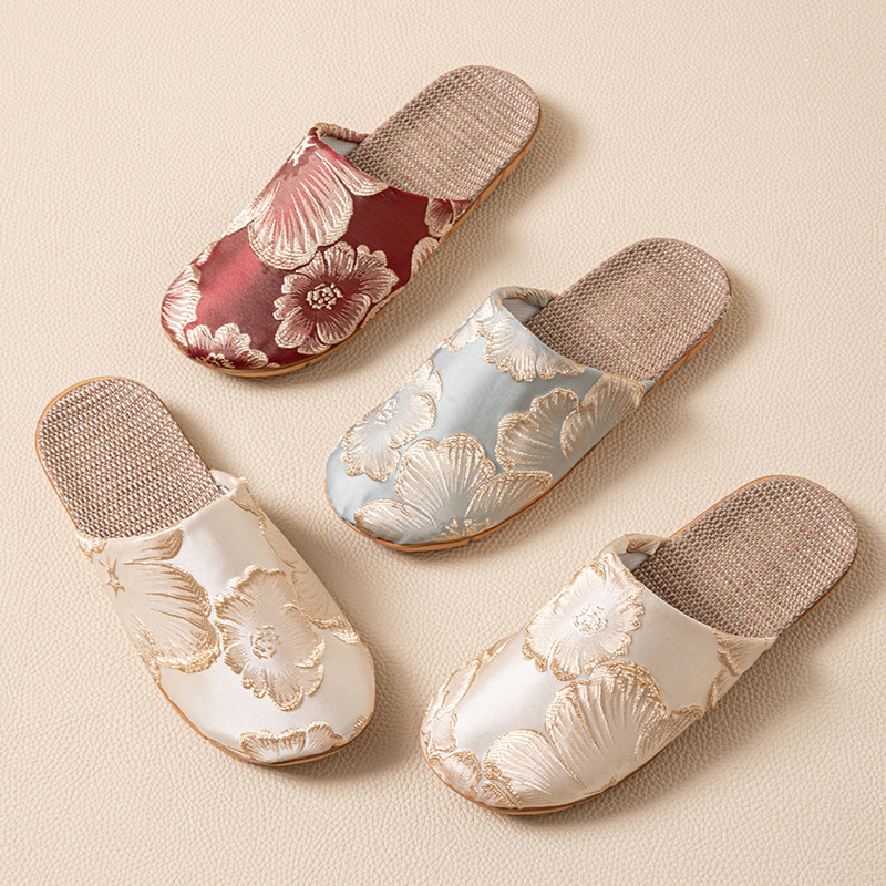 Silk Elegant Mule Slippers Wom - огляд і ціна Linen Roller Blind